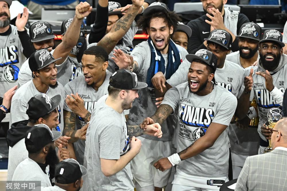 随着她不断 随着她不断