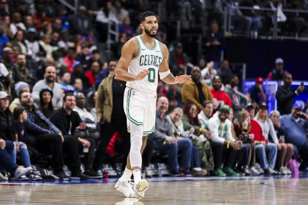 出生于法国 出生于法国